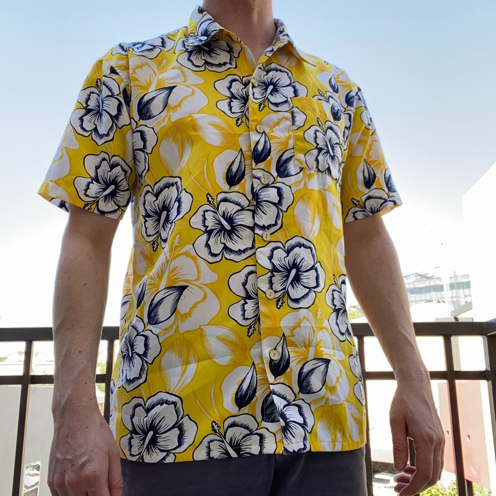 Hawaiian shirt by XG Island Tropics